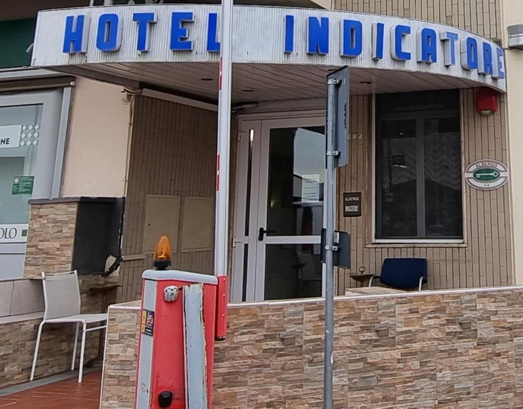 Hotel Indicatore Campi Bisenzio Exterior photo